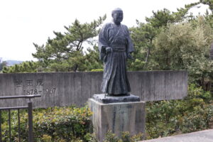 吉田茂銅像２